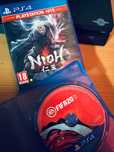Vand doua jocuri pentru PS4