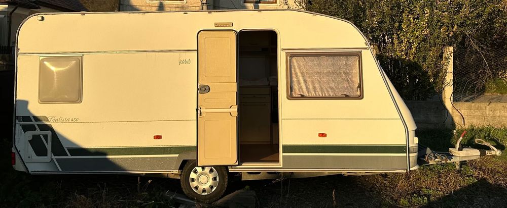 Chateau Calista 450 Vând Urgent Rulotă Chateau Calista 450 (An 2001) - Înmatriculată RO
