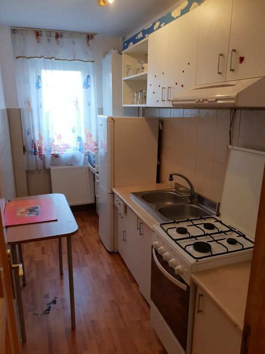 Inchiriez apartament zona  Narcisa