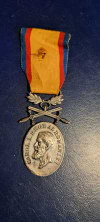 Medalie/decoratie militară.