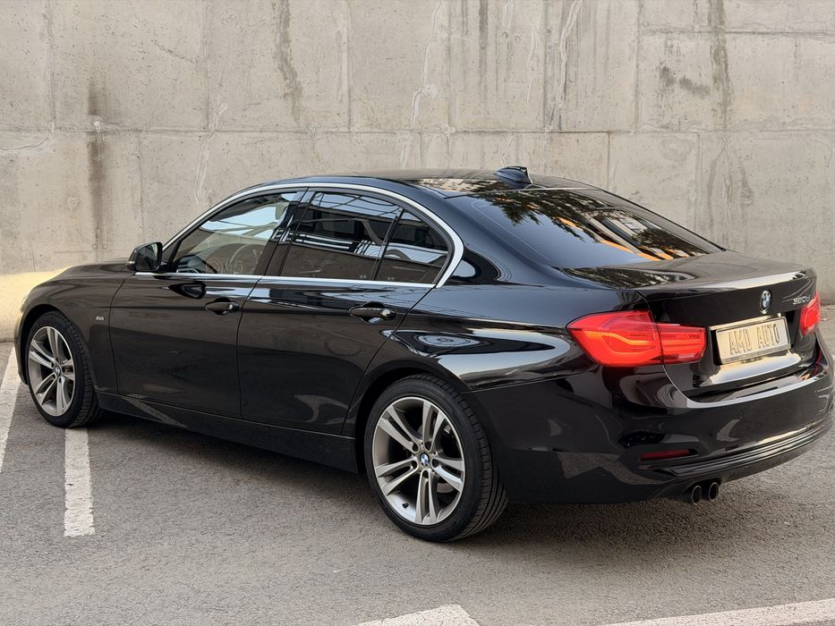 BMW 320d 190cp Sport-line/Harman Kardon/Led/Navi mare