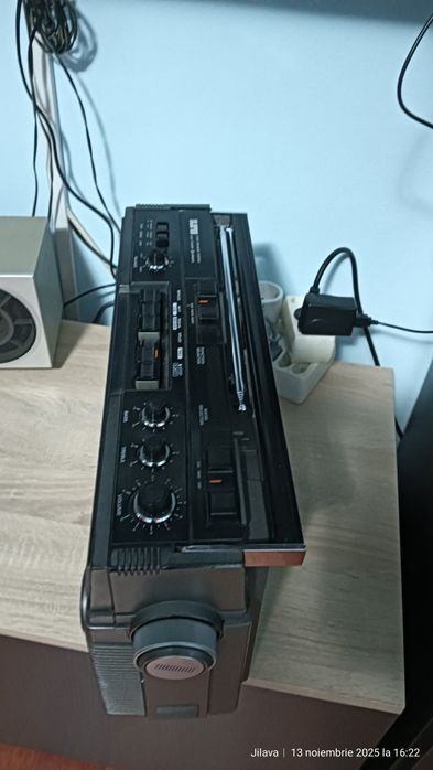 Radiocasetofon Hitachi