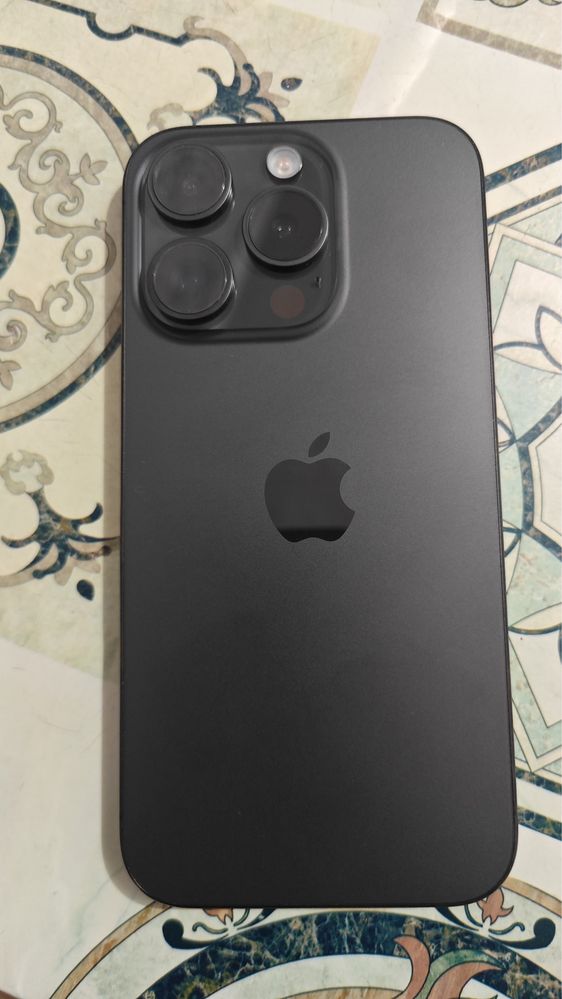 iPhone 15 pro 1 tb