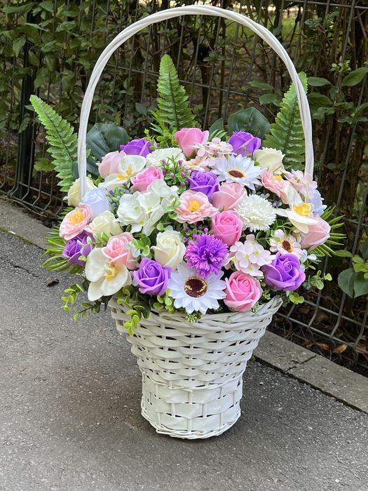 Buchete nase, mirese cocarde, corsaje , aranjamente etc