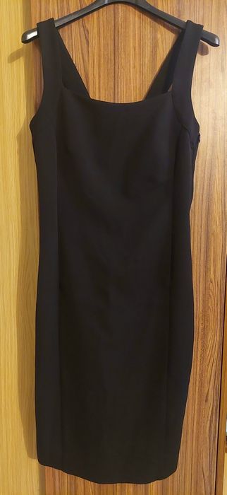 Елегантни дамски рокли