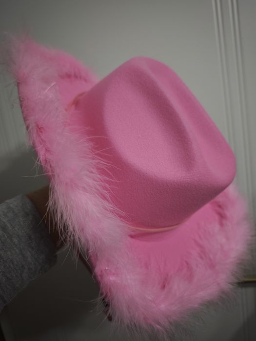 Pălărie cowboy dama, noua