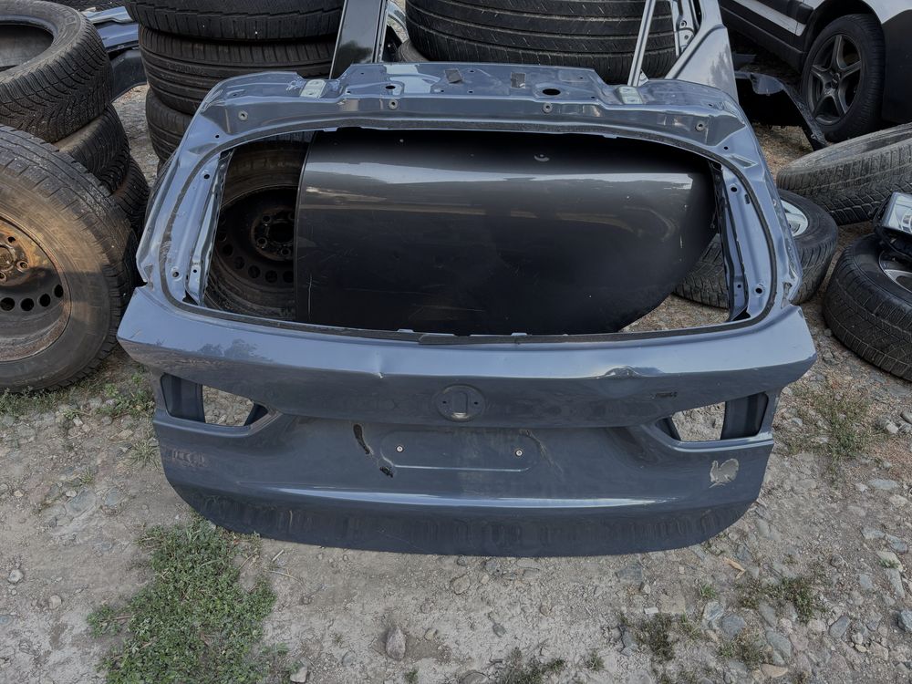 Капак БМВ Х1/BMW X1