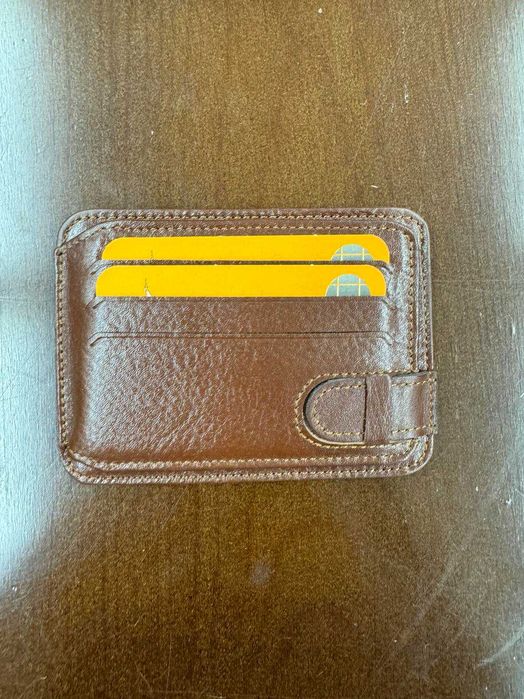 Портфейли и визитници от естествена кожа