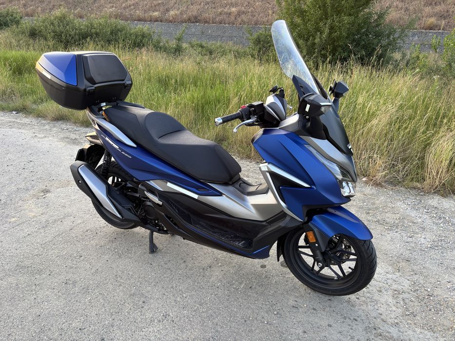 Vand Honda Forza 350