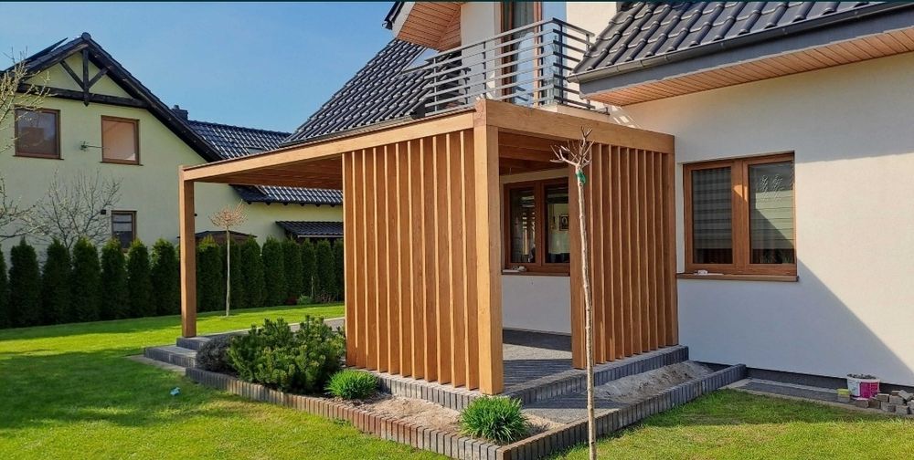 Executam  foișoare moderne