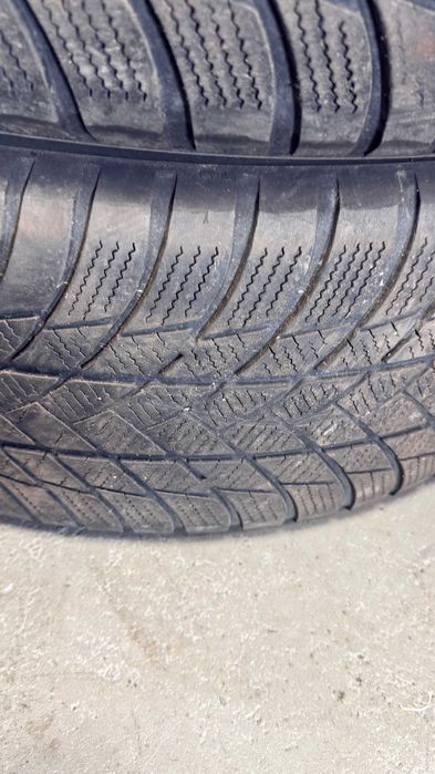 Anvelope iarna Bridgestone 225/60 R17 LM005 DOT 2021 set 2 buc