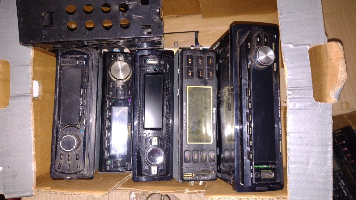 Авторадио касетофон, Blaupunkt soni,grundug,philips,ford ,volvo, tiat