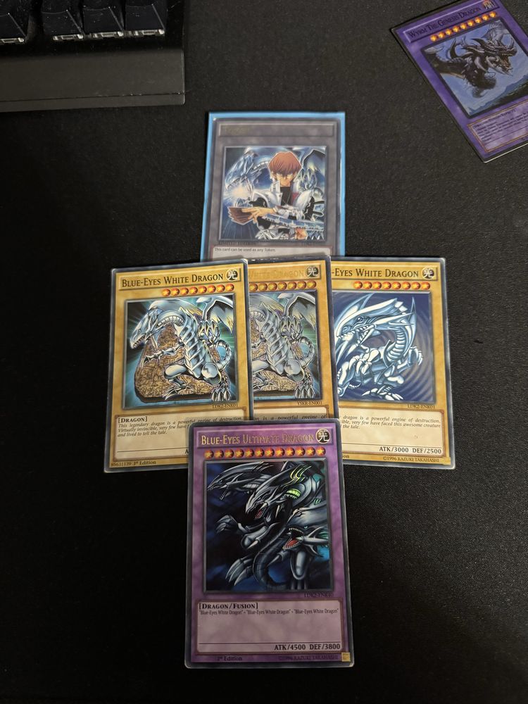 Yu-gi-oh оригинални класически карти