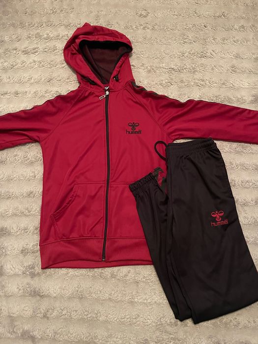 Дамски спортен екип