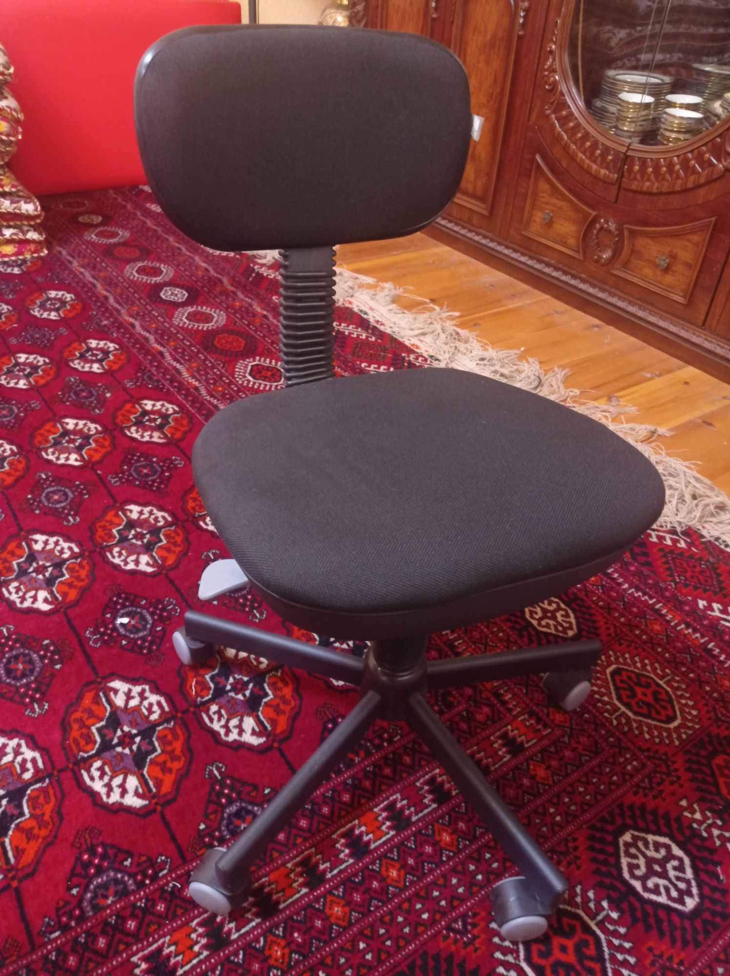 Ofis kreslosi lashmekerlar uchun