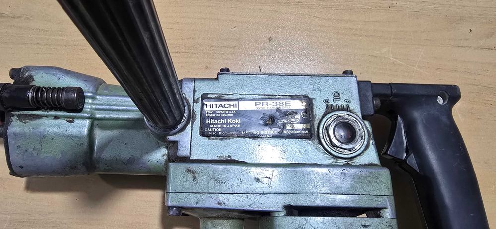 Перфоратор Hitachi