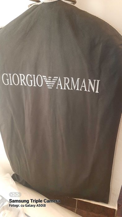 Costum barbatesc Armani