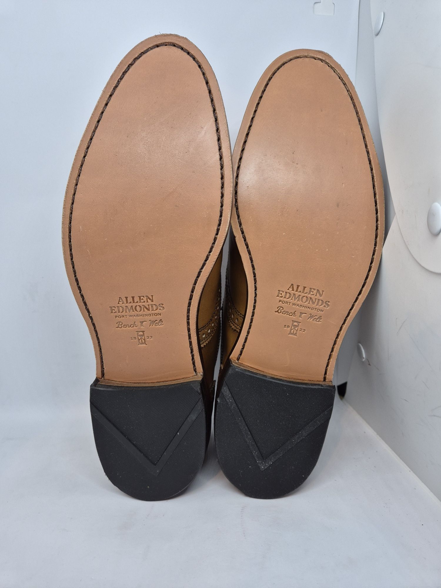 Allen Edmonds Strand Cap-toe Oxford Dress Shoe, Walnut, US 10 D/ EU 44