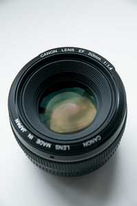 Продавам Canon lens EF 50mm 1:1.4