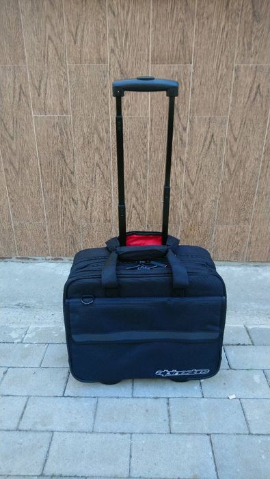 Куфар/чанта на колелца