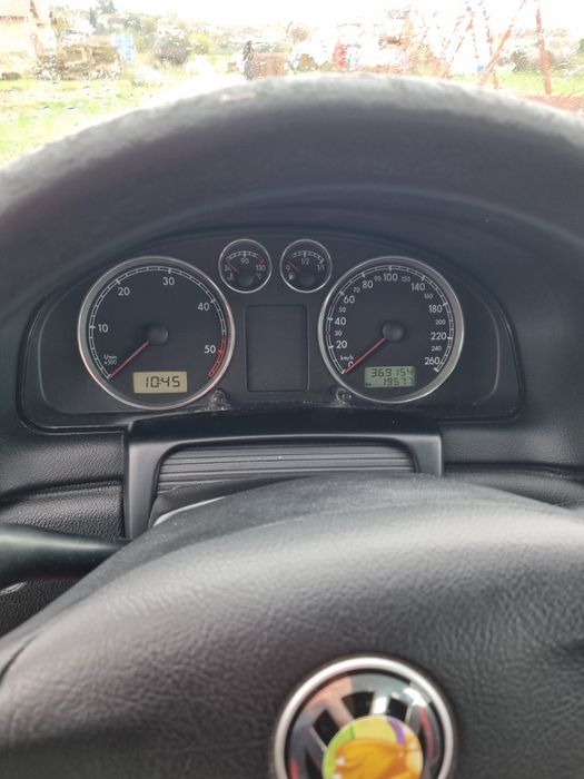 Vând Passat B 5,5