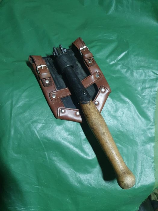 Lopata pliabilă  ( cazma )