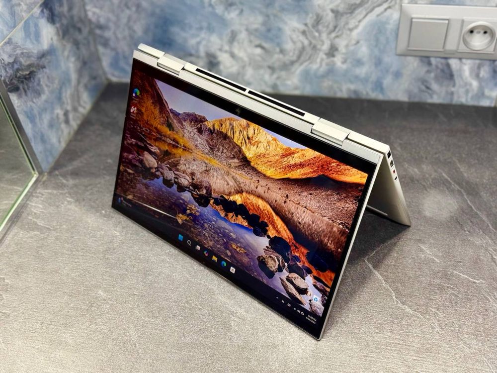 HP Envy x360 i5-1165G7 / 16 / 256 GB NVMe