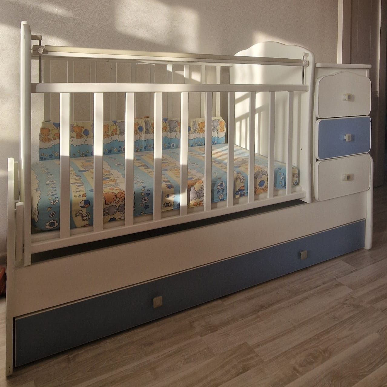 Продам детскую кровать-трансформер