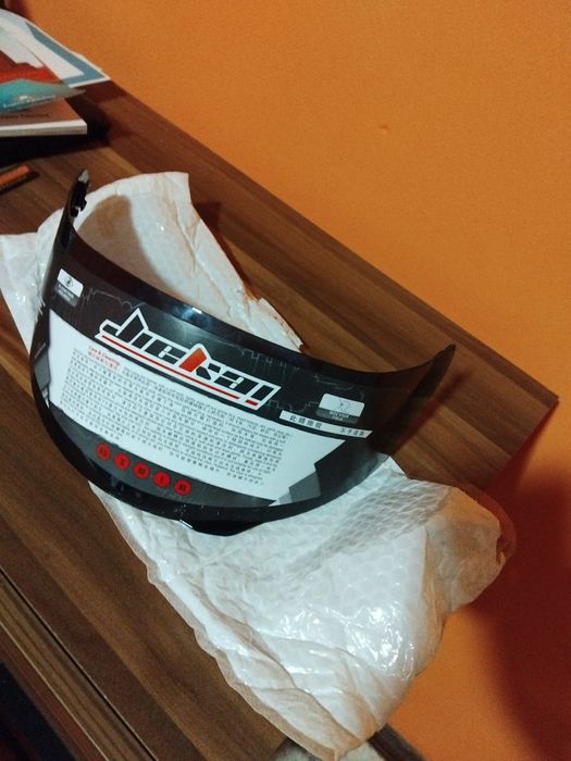 Черни визьори за каска 2бр