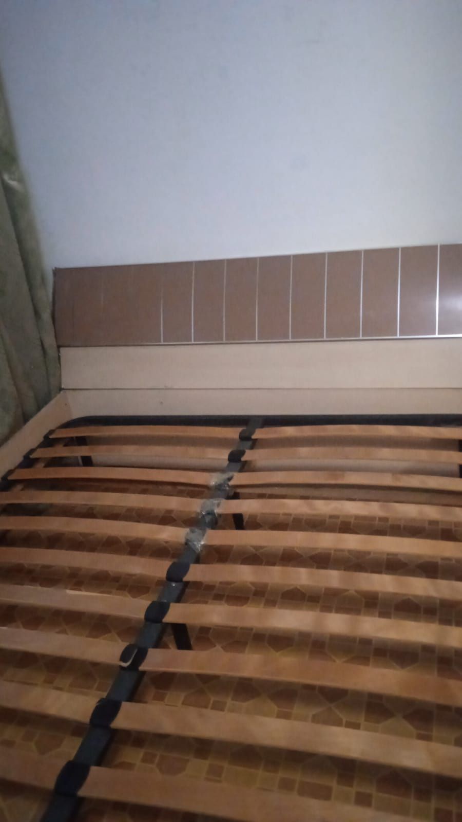 Кровать и Шкаф продается