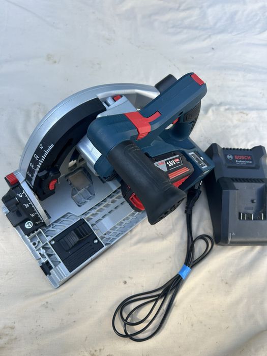 Bosch GKT 18V-52GC circular prin plonjare