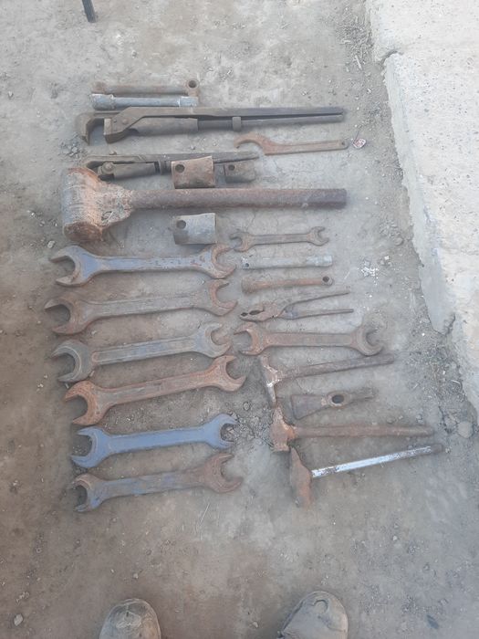 Көлік,үй тұрмысына қажетті құралдар