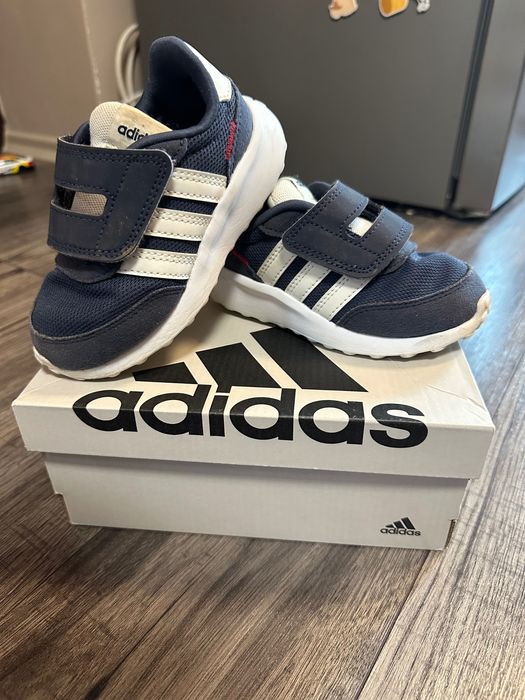 Маратонки  Adidas 24 номер