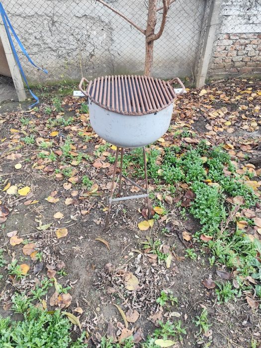 Gratar metal, stare foarte buna