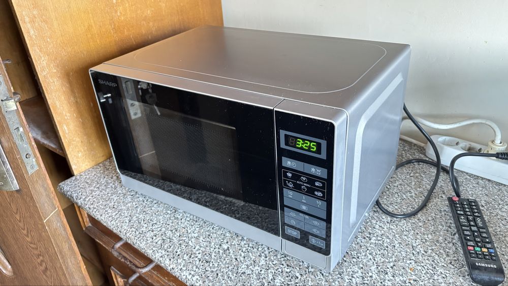 Cuptor microunde 20l