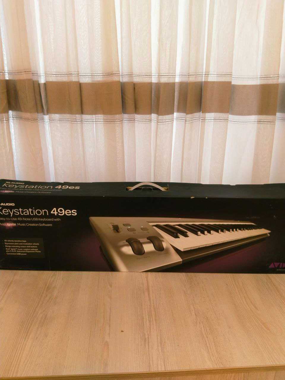 Продаю MIDI клавиатуру