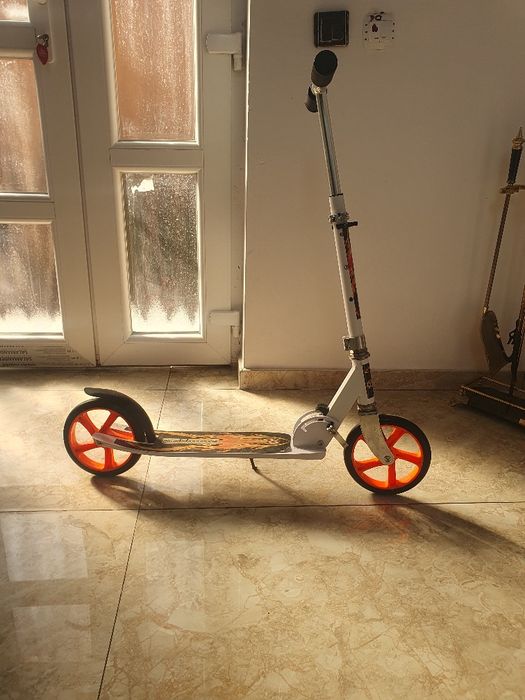 Trotinetă adulți cu amortizore