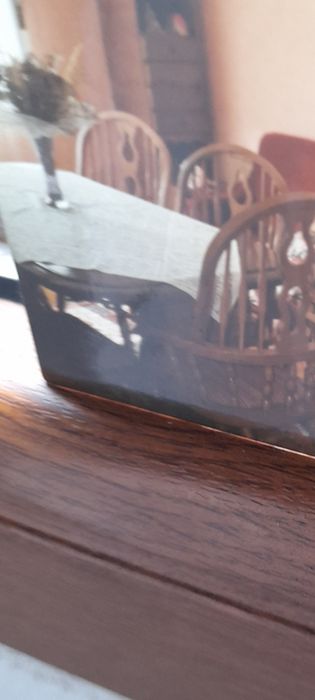 Masa din lemn masiv și scaune