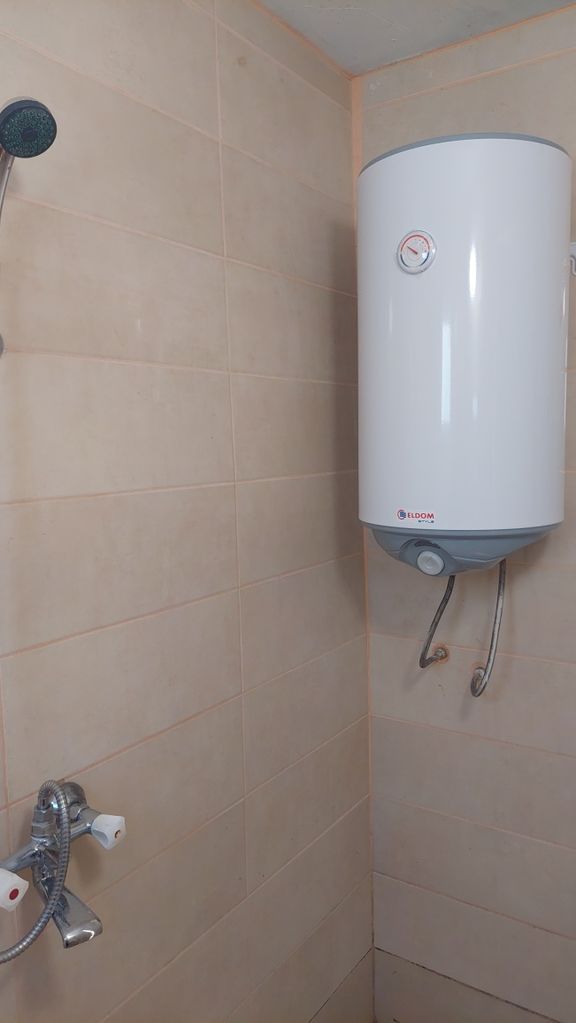 Дава се под наем Хотел в Бяла - 2000 кв.м за 15300 € - Снимка #13