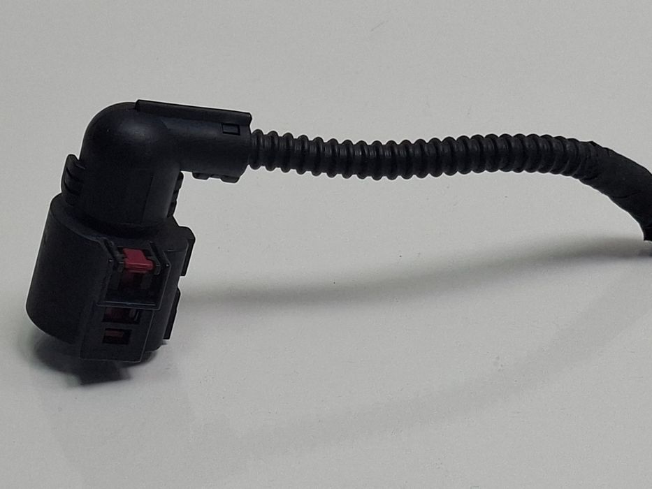 Mufa conector 1 pin AUDI A3 Sportback 8VA, 8VF 2012 - > TDI CLHA 1K097