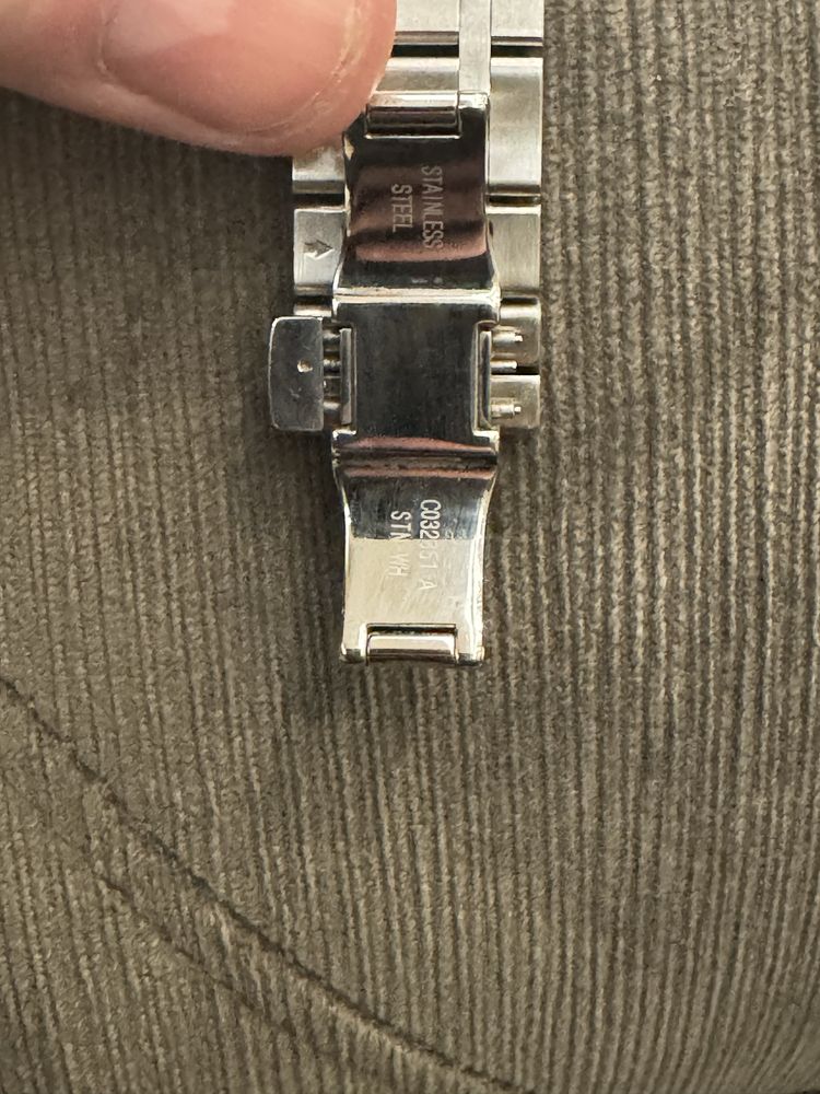 Продавам часовник Certina DS Action Sapphire Crystal Chronometer