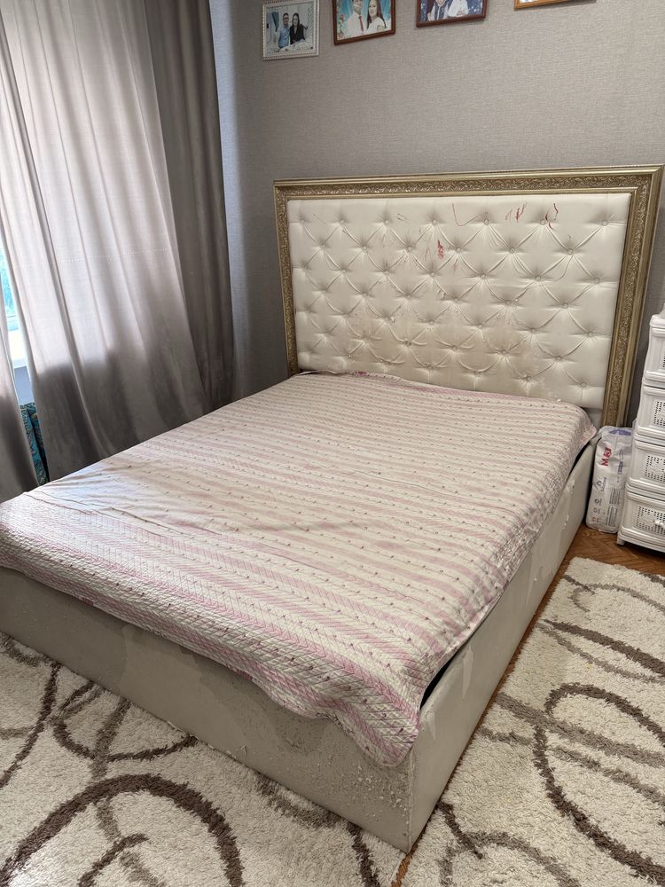 Продам кровать 160/200
