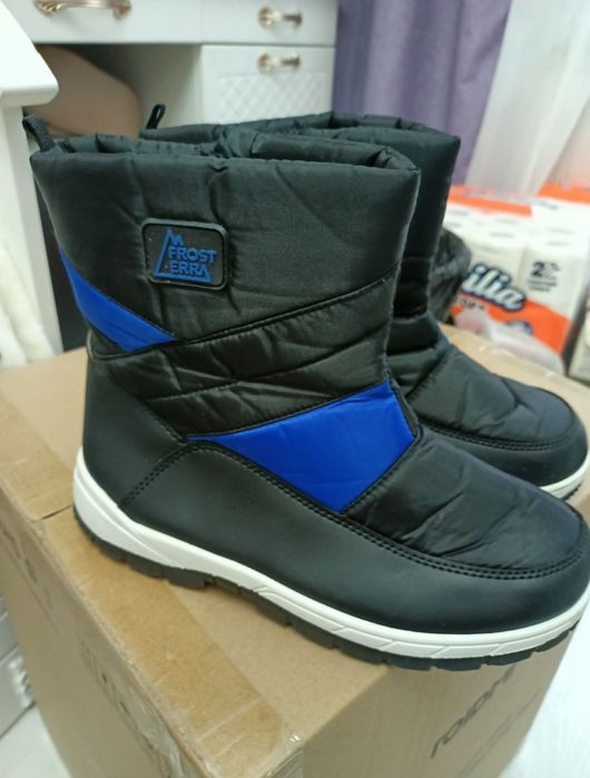 Демисезонные дутыши для мальчиков