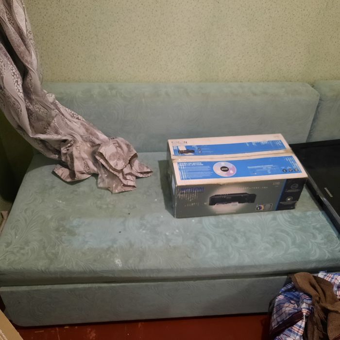 зеленый диван, угловой