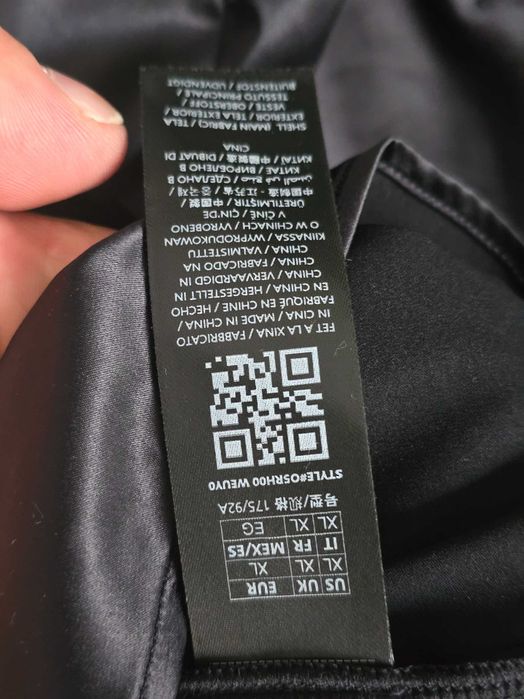 Set lenjerie intima din mătase GUESS, ORIGINAL, nou, mărime XL