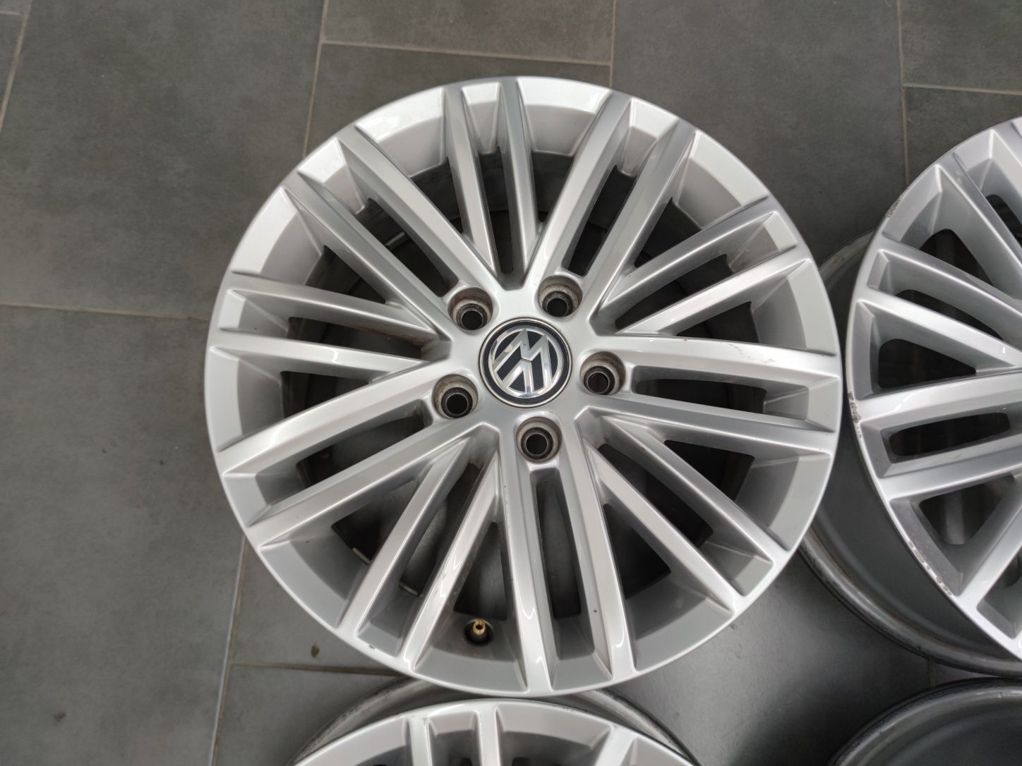 Джанти 16 - Volkswagen Caddy, Golf, Touran