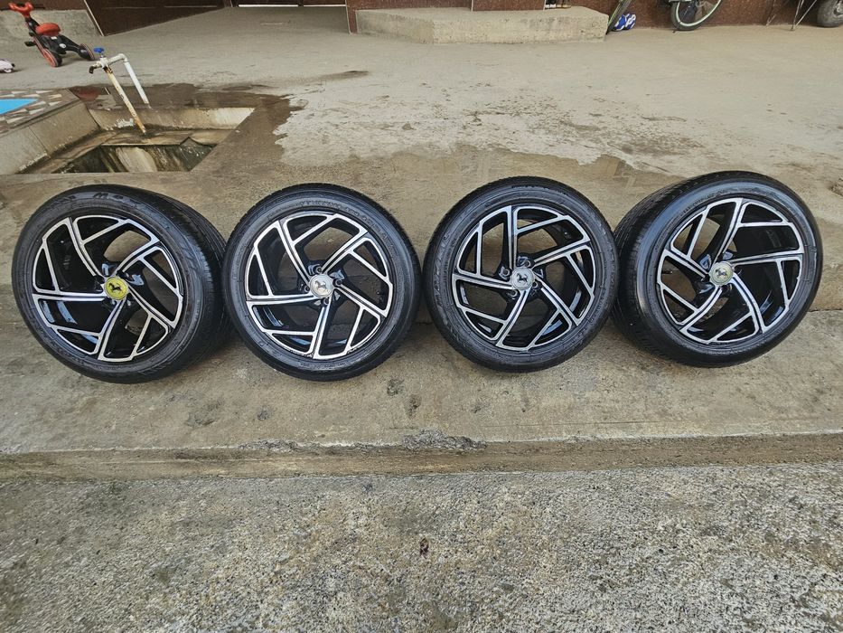 Mashina Ferari diska