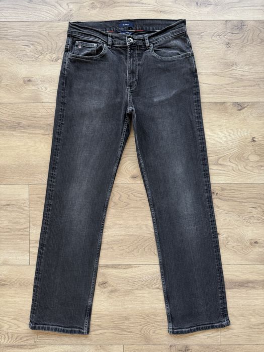 Blugi GANT Tyler Gri Barbari | Marime 33 x 32 (Talie 84 cm)