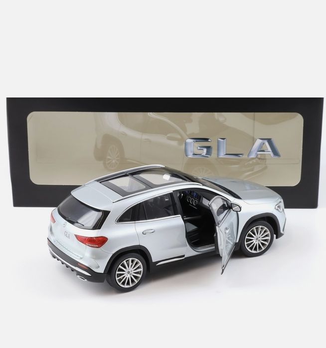 Macheta auto Mercedes-Benz GLA class (H247) 2020 scara 1/18
