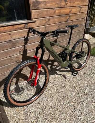 Transition Repeater din 2023
Mărimea L